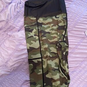 Reversible Camo Capris by CVG NWOT